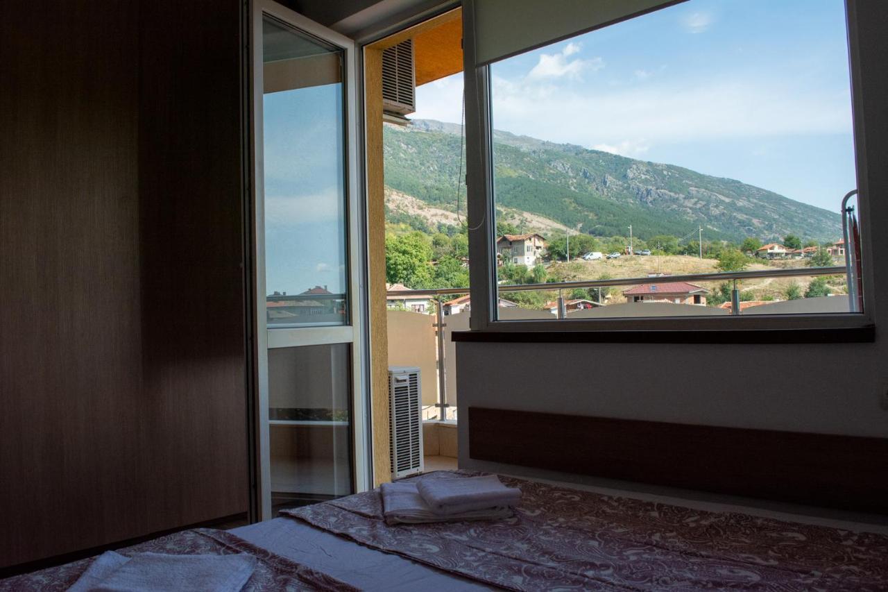 Central Apartment Mountain View Karlovo Dış mekan fotoğraf